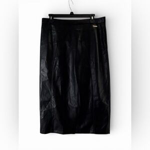NWT Chic Black Faux Leather Pencil Skirt Size Medium
